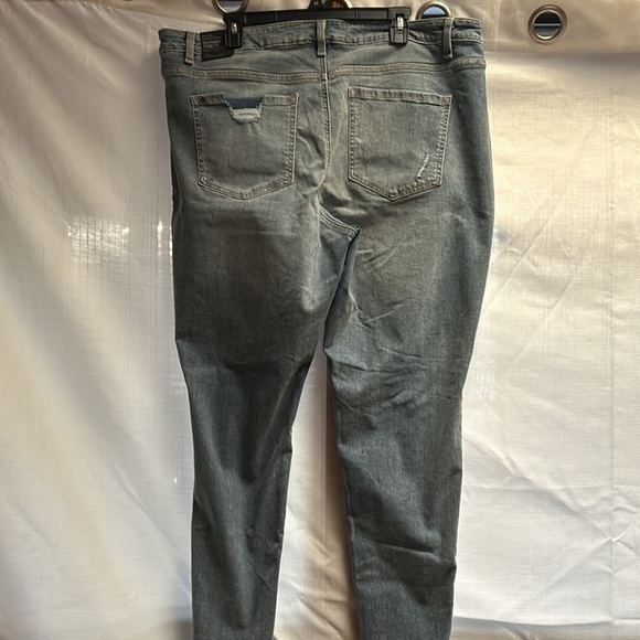 Lane Bryant Mid Rise Super Stretch Skinny Ankle 20 Regular - Picture 8 of 12